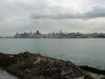 Pic3 - City Panorama<br>Location: <a href="https://www.google.com/maps/search/?api=1&query=37.8261,-122.42202" target="_new">Alcatraz Island</a>